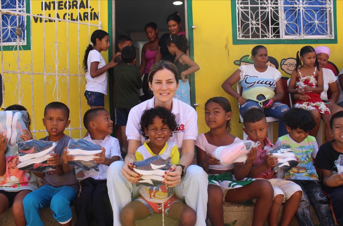 Lee más sobre el artículo 130 niños y niñas caminan con más dignidad gracias a Colombian Soles